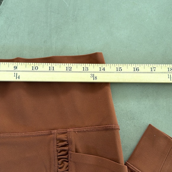 Athleta salutation stash II ruch 7/8, Sz L, EUC - Picture 3 of 6